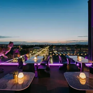https://hotel-m89-milan.it-lombardy.com